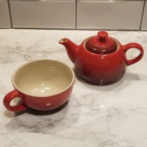Le Creuset Cherry Red Tea for One Set, Small Teapot and Cup